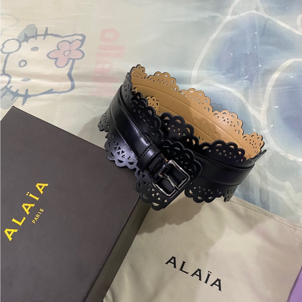 Alaïa Black Scalloped Laser-Cut Leather Waist Belt